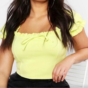 🩷Free🩷Frill Edge Crop Top